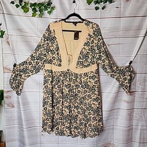 Torrid Teal Floral Boho Bell Sleeves 2X